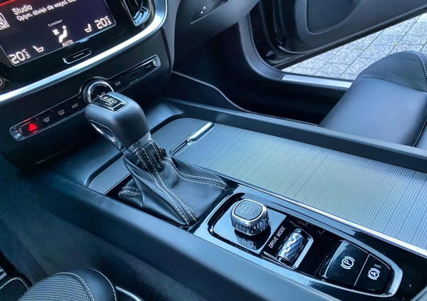 Volvo S60 cena 168500 przebieg: 13000, rok produkcji 2019 z Mikołów małe 121